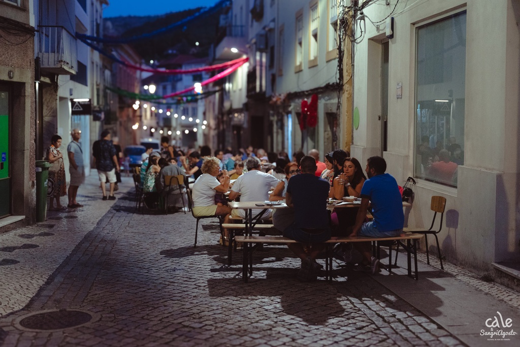 Cale & SangriAgosto - Festival de Rua do Fundão 2025